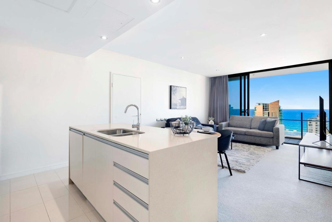 Elston Surfers Paradise - Self Contained, Privately Managed Apartment